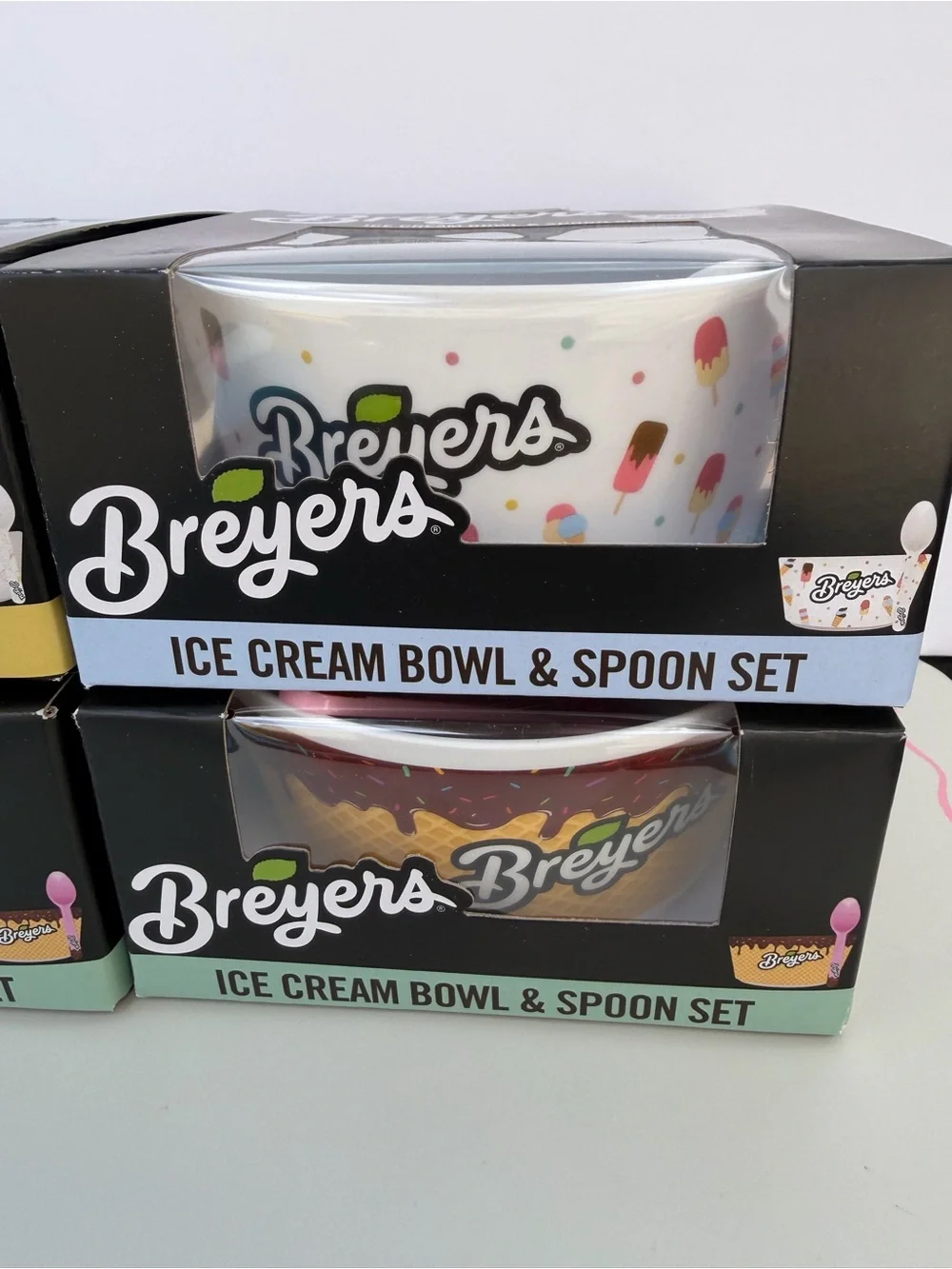 Breyers Ice Cream Bowl & Spoon Set of 4